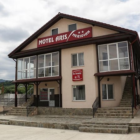 Motel Aris Meridian Piatra Neamţ 外观 照片