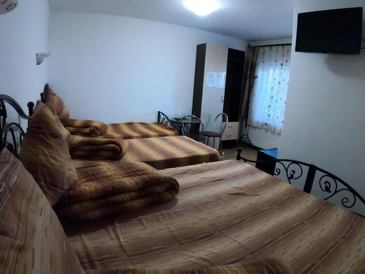 Motel Aris Meridian Piatra Neamţ 外观 照片