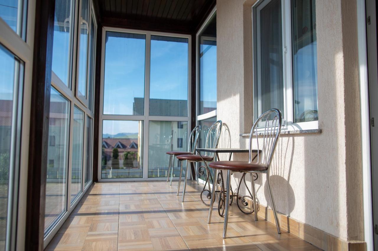 Motel Aris Meridian Piatra Neamţ 外观 照片