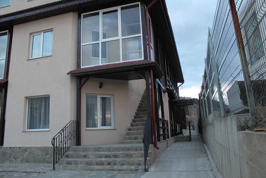 Motel Aris Meridian Piatra Neamţ 外观 照片