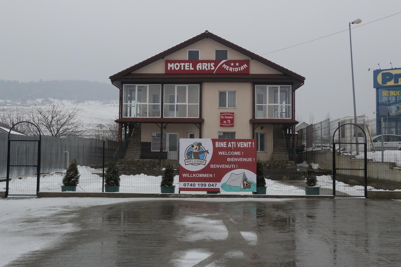 Motel Aris Meridian Piatra Neamţ 外观 照片