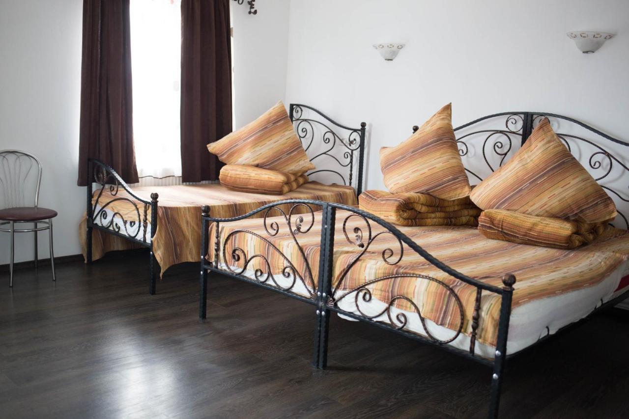 Motel Aris Meridian Piatra Neamţ 外观 照片