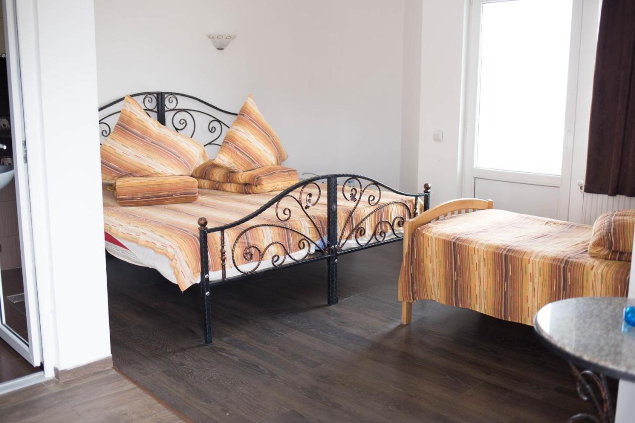 Motel Aris Meridian Piatra Neamţ 外观 照片